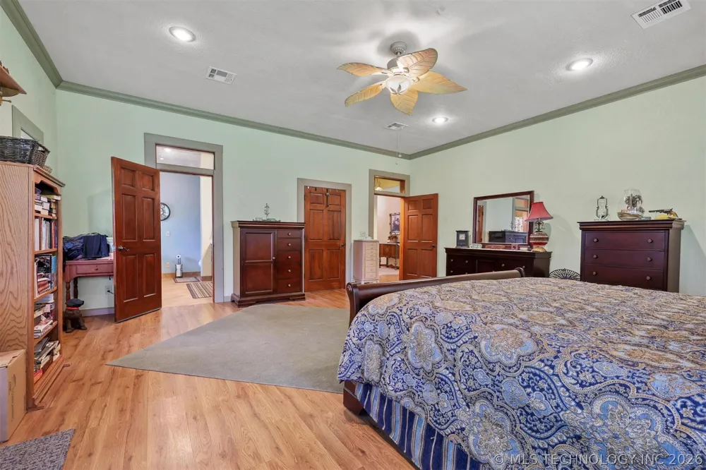 5792 W Lain Lake Road Atoka, OK 74525