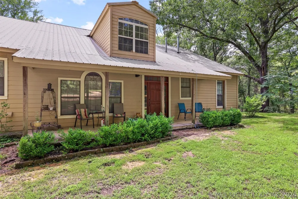 5792 W Lain Lake Road Atoka, OK 74525