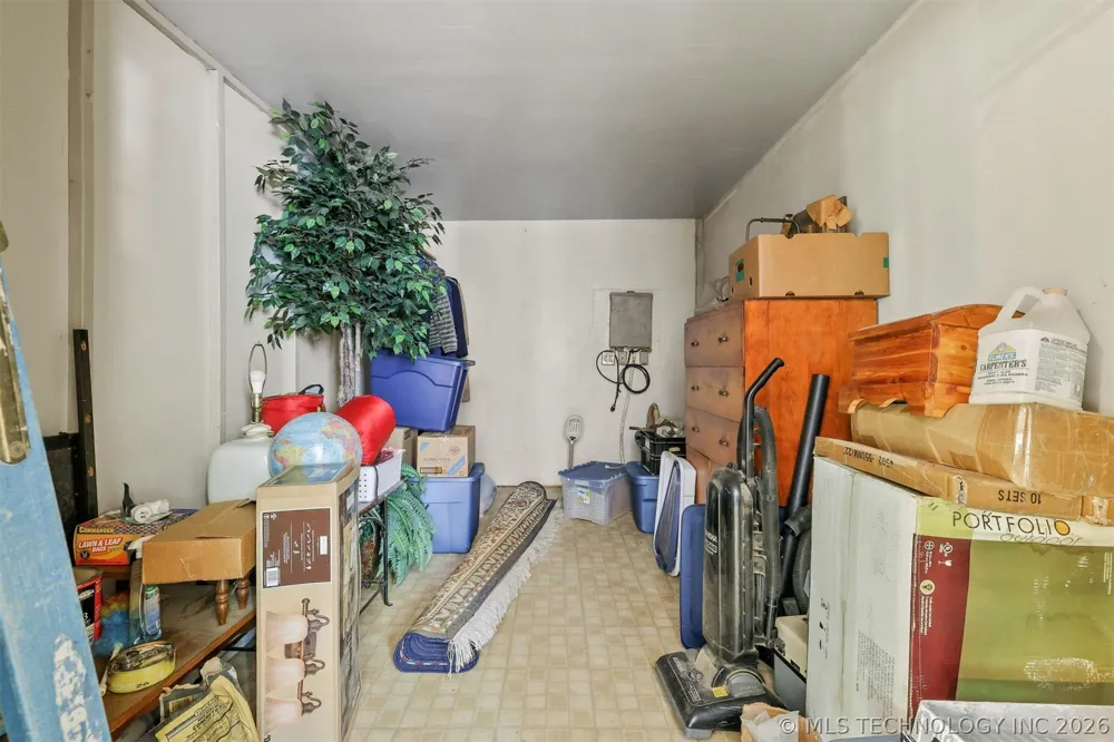 5792 W Lain Lake Road Atoka, OK 74525