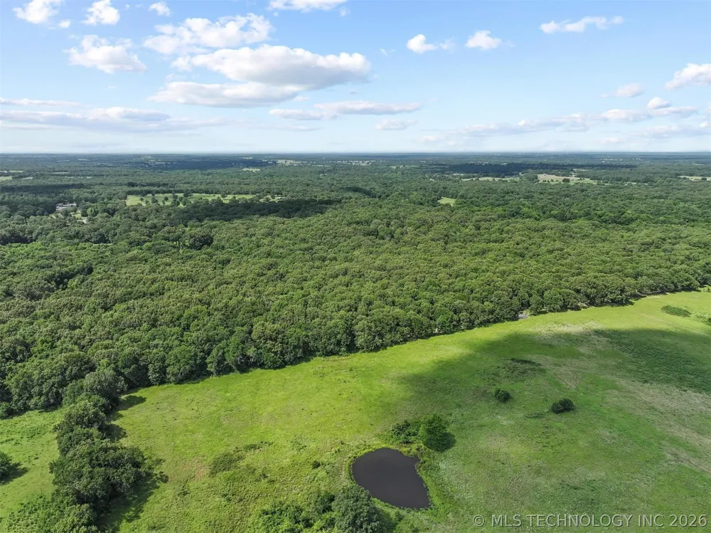 5792 W Lain Lake Road Atoka, OK 74525