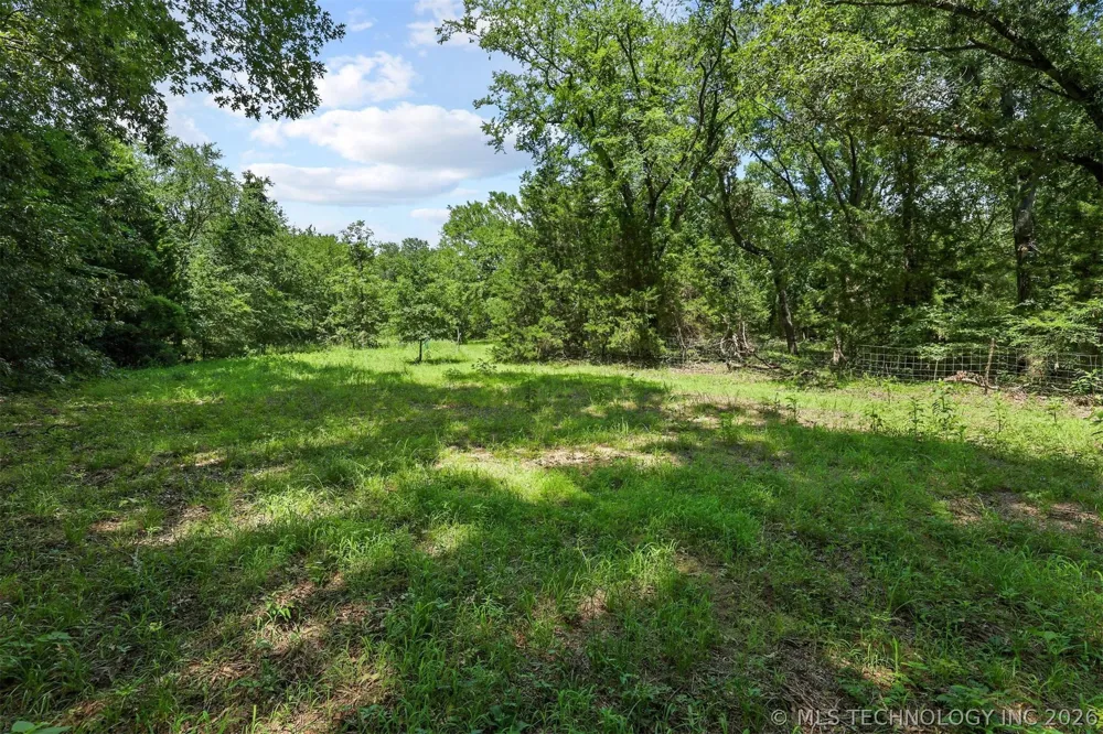 5792 W Lain Lake Road Atoka, OK 74525