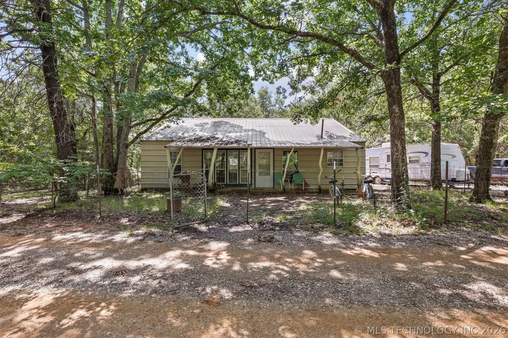 5792 W Lain Lake Road Atoka, OK 74525