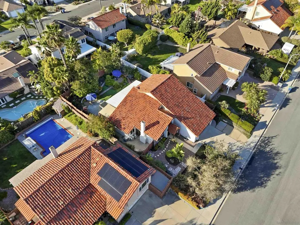 6433 La Paloma St Carlsbad, CA 92009