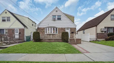 8268 Little Neck Parkway
