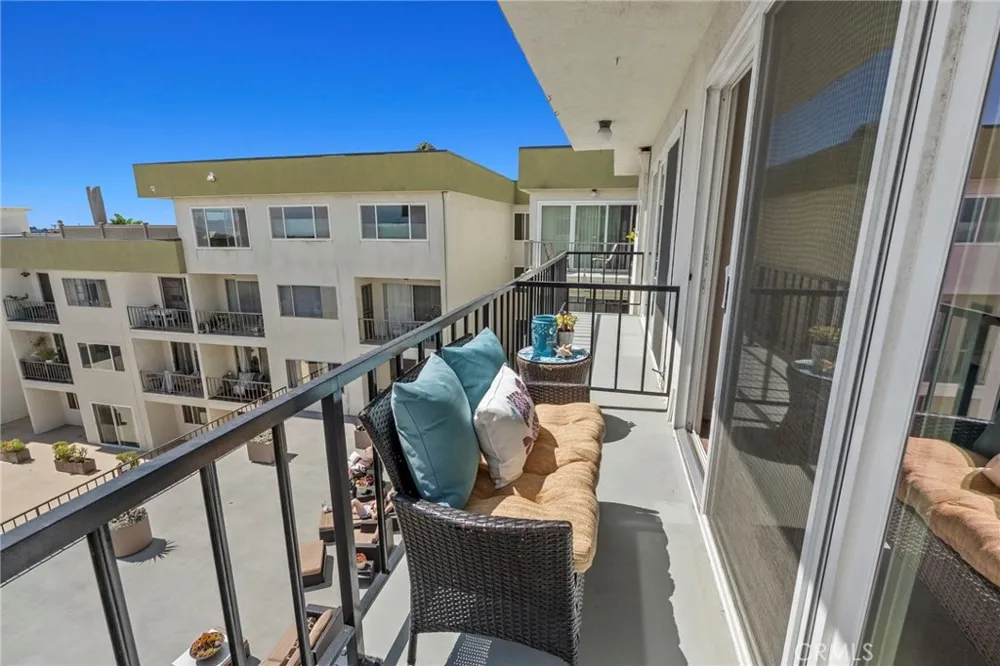 1600 Ardmore Avenue #417 Hermosa Beach, CA 90254