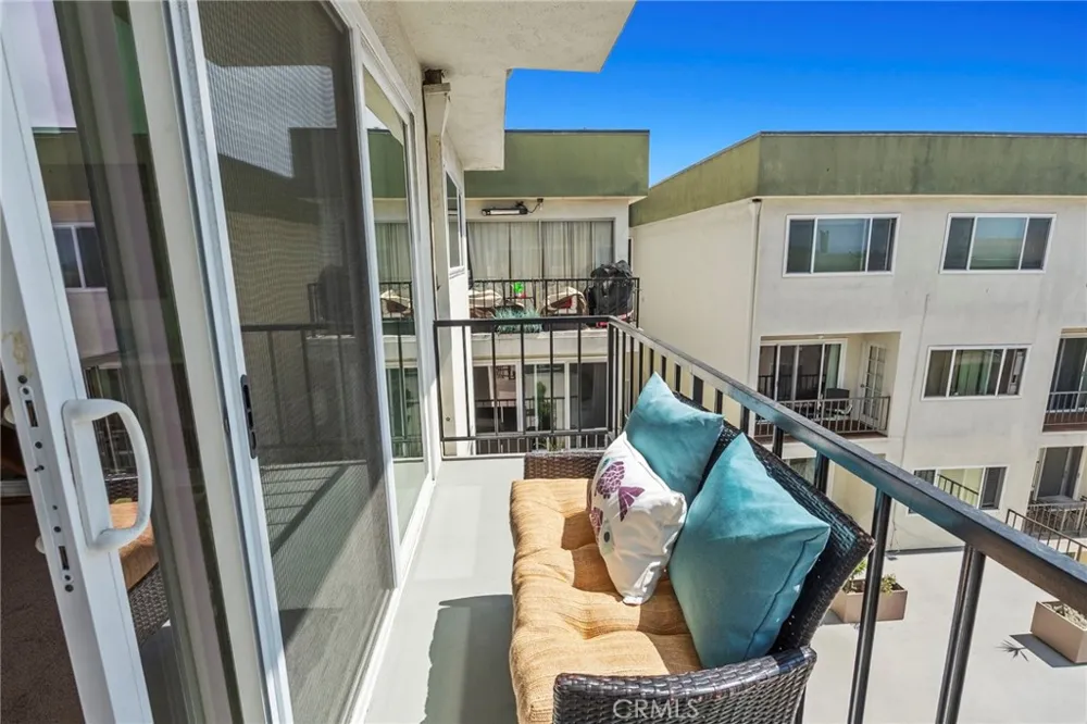 1600 Ardmore Avenue #417 Hermosa Beach, CA 90254