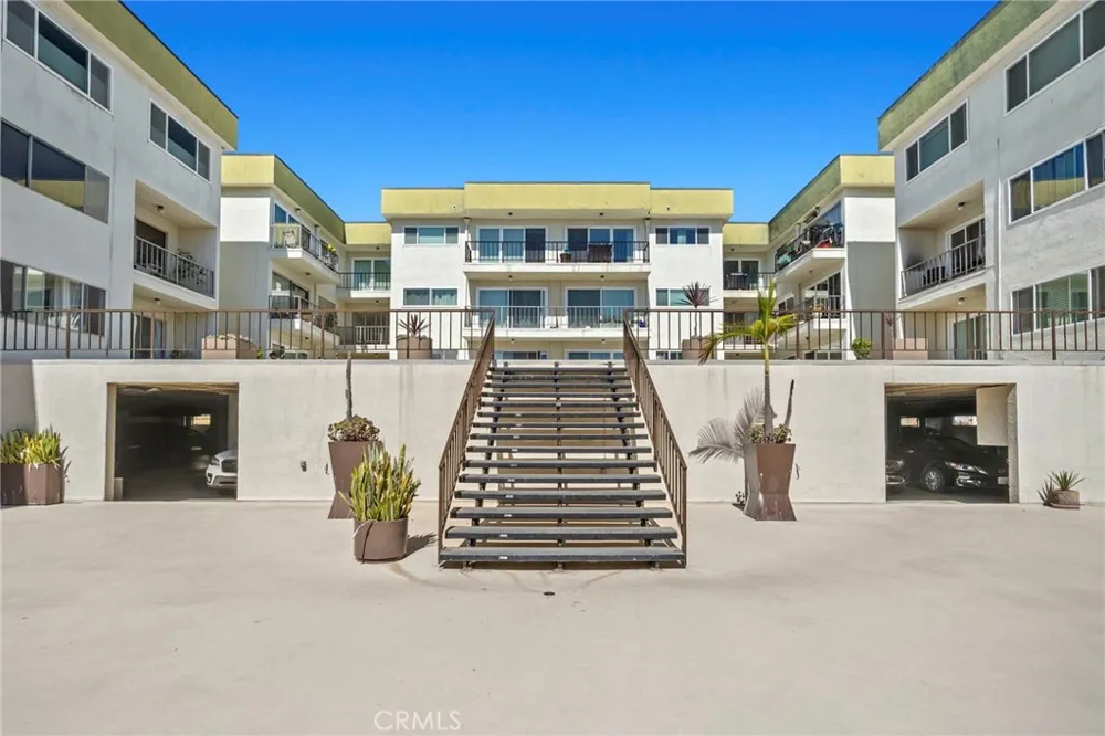 1600 Ardmore Avenue #417 Hermosa Beach, CA 90254