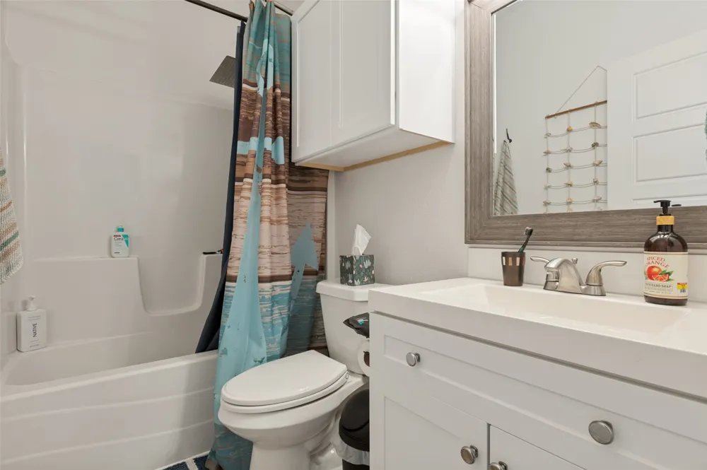 1052 Meandering Way China Spring, TX 76633