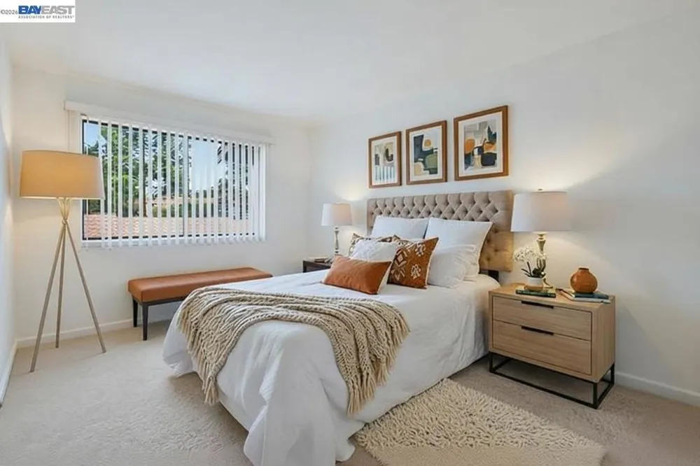 165 Aurora Plz Union City, CA 94587