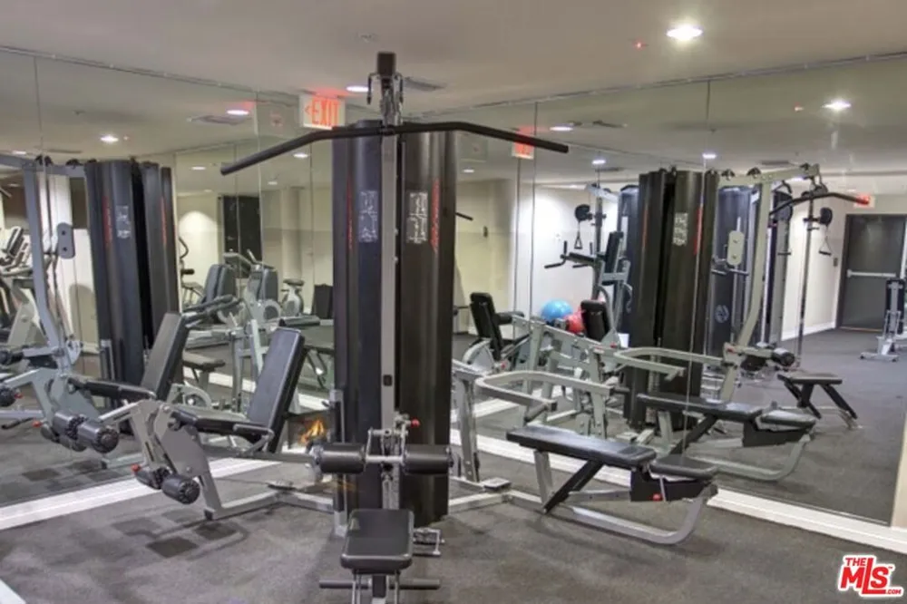 3750 Santa Rosalia Drive #410 Los Angeles, CA 90008