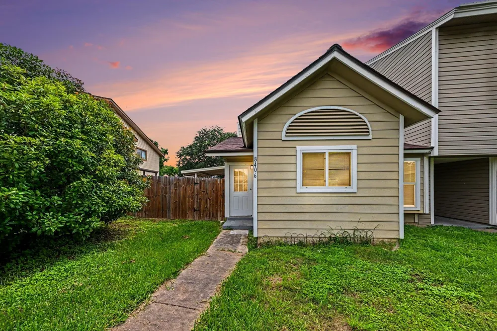 8406 Forest Ridge Drive San Antonio, TX 78239