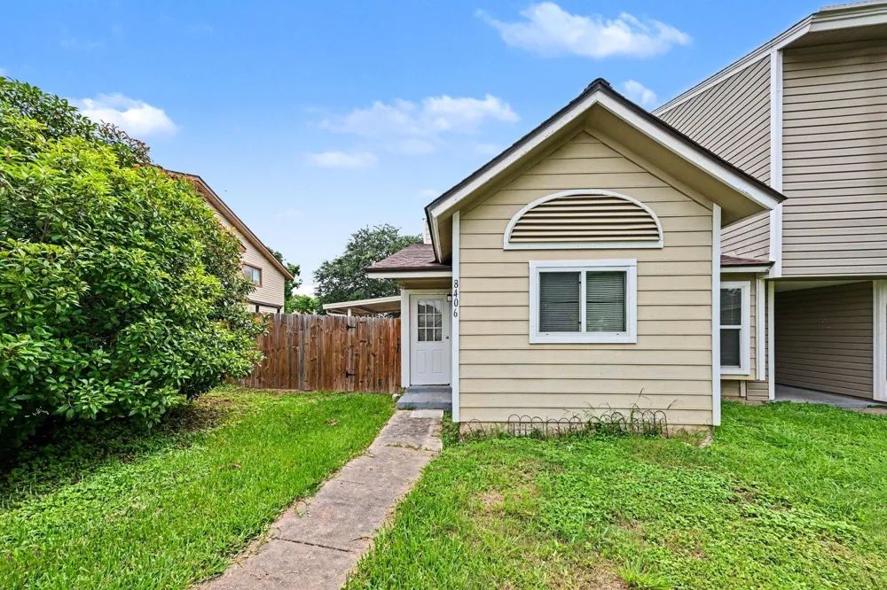 8406 Forest Ridge Drive San Antonio, TX 78239