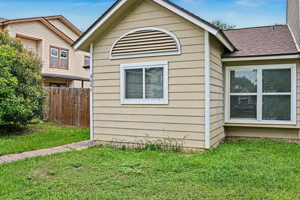 8406 Forest Ridge Drive San Antonio, TX 78239