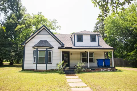 617 S 5th Street