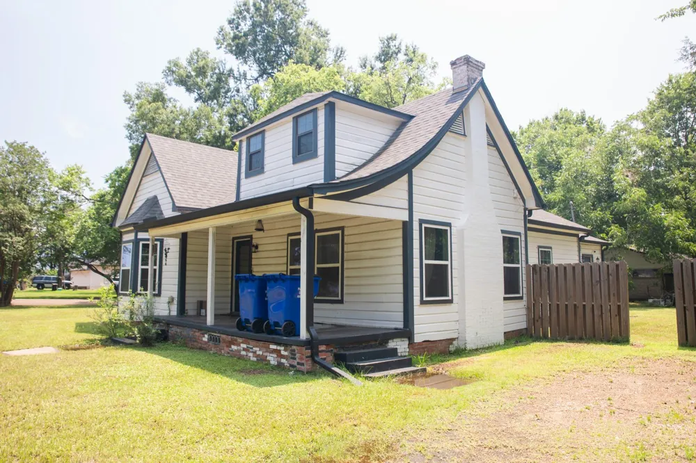 617 S 5th Street Crockett, TX 75835