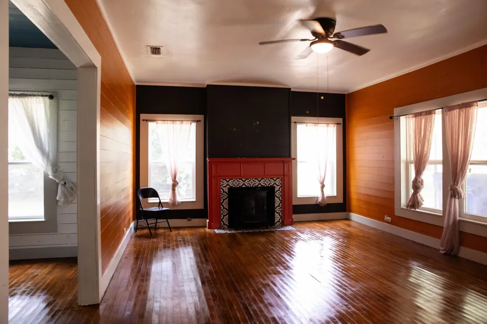 617 S 5th Street Crockett, TX 75835