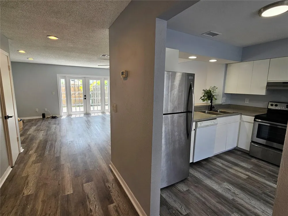 13817 STONE MILL WAY Tampa, FL 33613