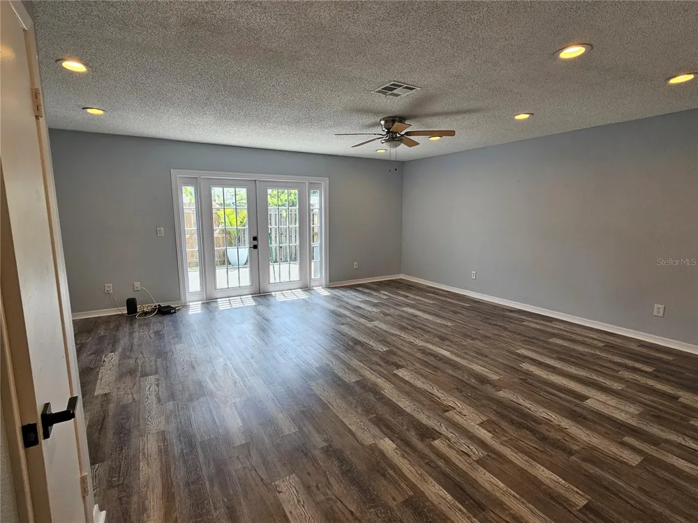 13817 STONE MILL WAY Tampa, FL 33613