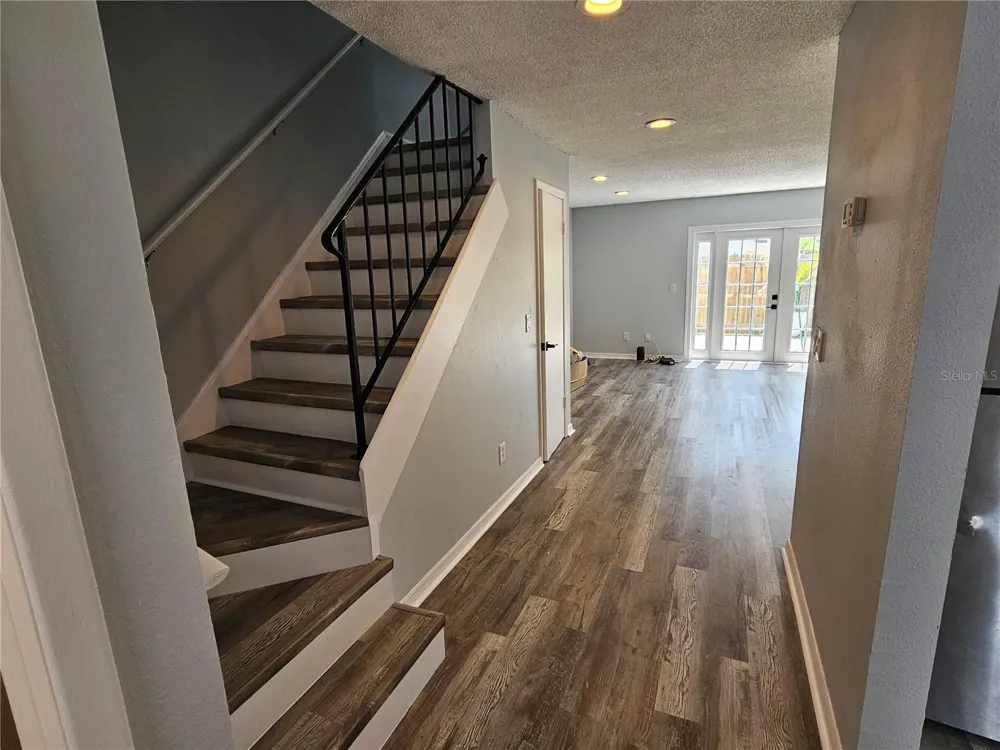 13817 STONE MILL WAY Tampa, FL 33613