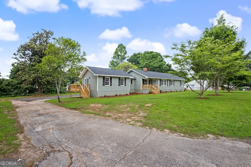 90 Cedar ST Woodbury, GA 30293