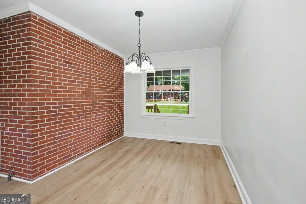 90 Cedar ST Woodbury, GA 30293