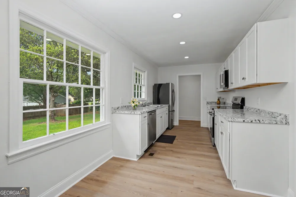 90 Cedar ST Woodbury, GA 30293