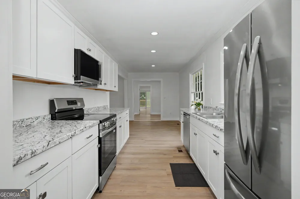 90 Cedar ST Woodbury, GA 30293
