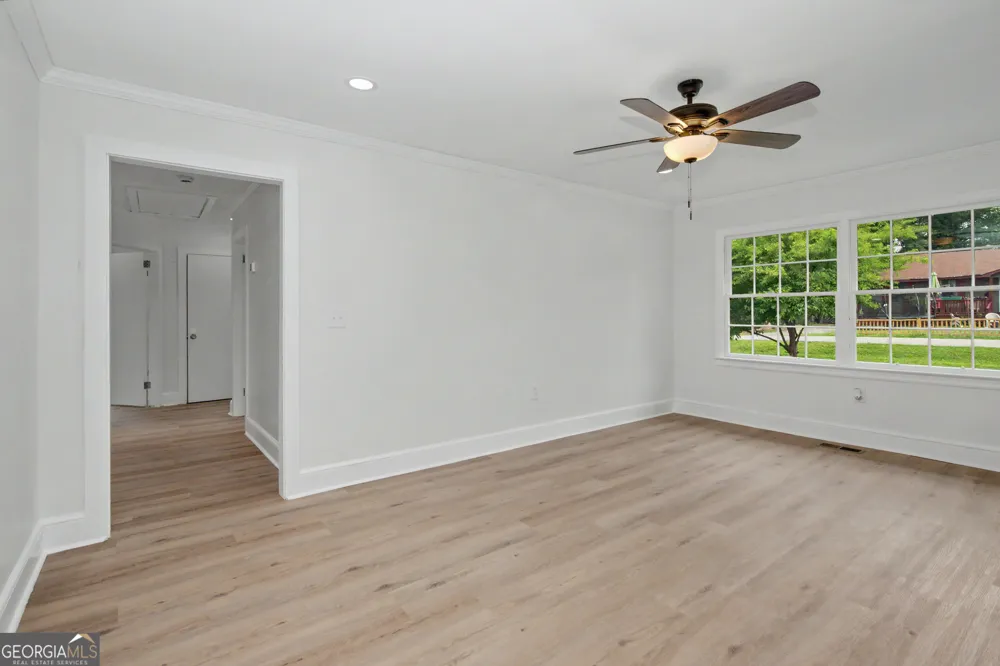90 Cedar ST Woodbury, GA 30293