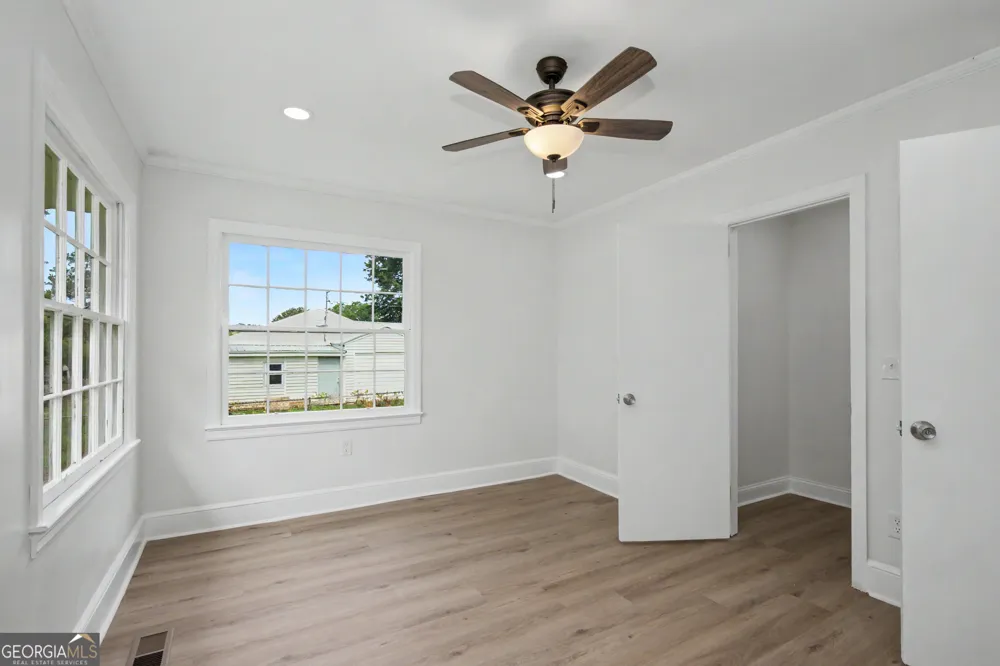 90 Cedar ST Woodbury, GA 30293