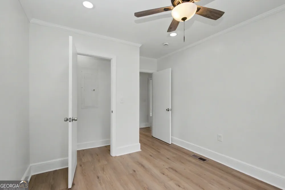 90 Cedar ST Woodbury, GA 30293
