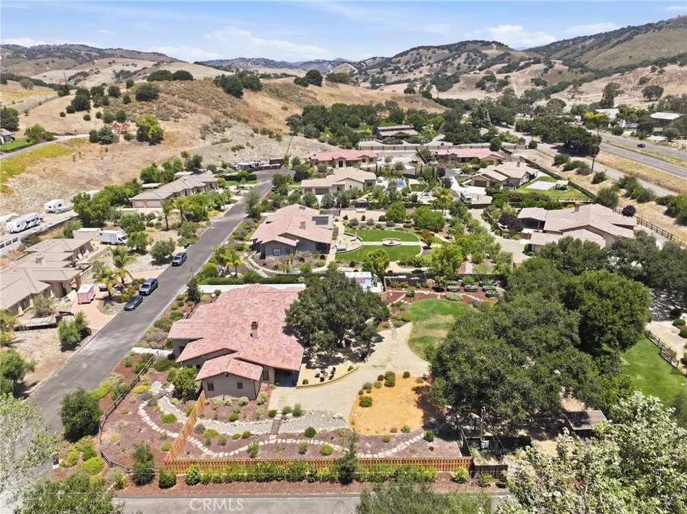 1210 Hager Lane Buellton, CA 93427