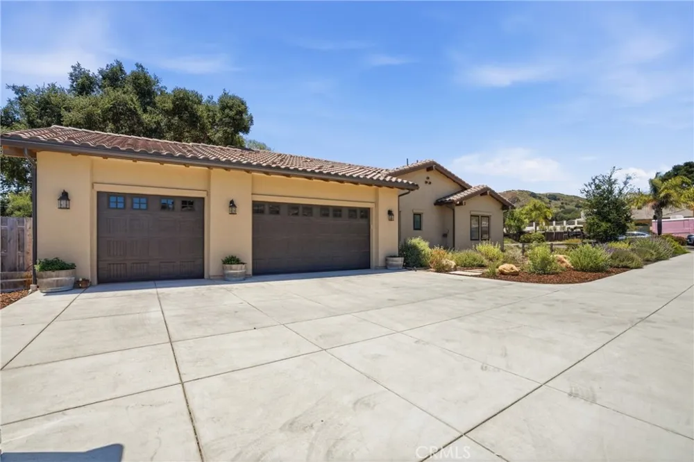 1210 Hager Lane Buellton, CA 93427