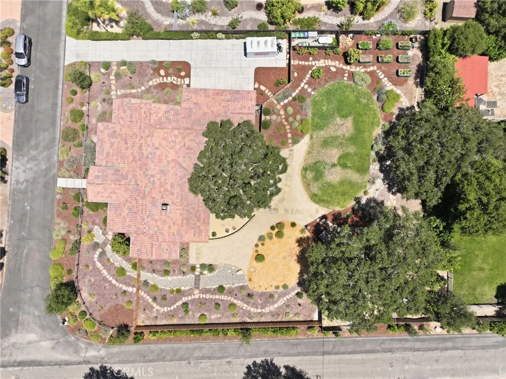 1210 Hager Lane Buellton, CA 93427