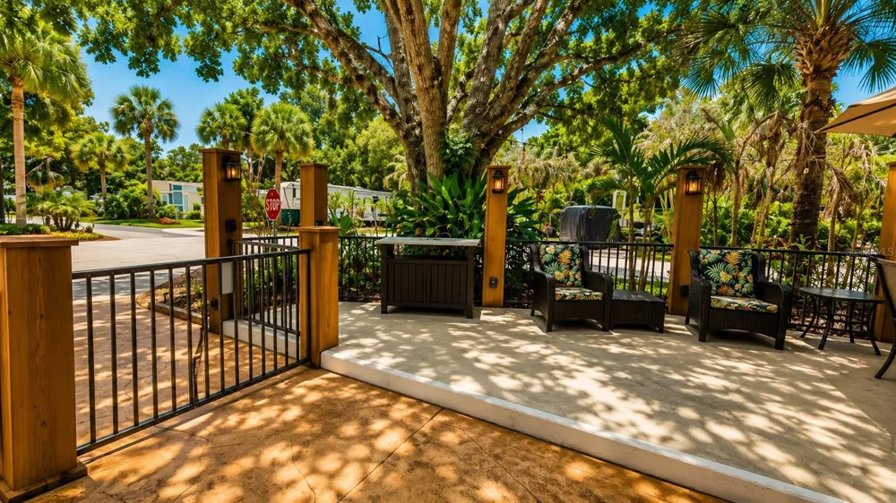 219 E APPALOOSA TRAIL River Ranch, FL 33867