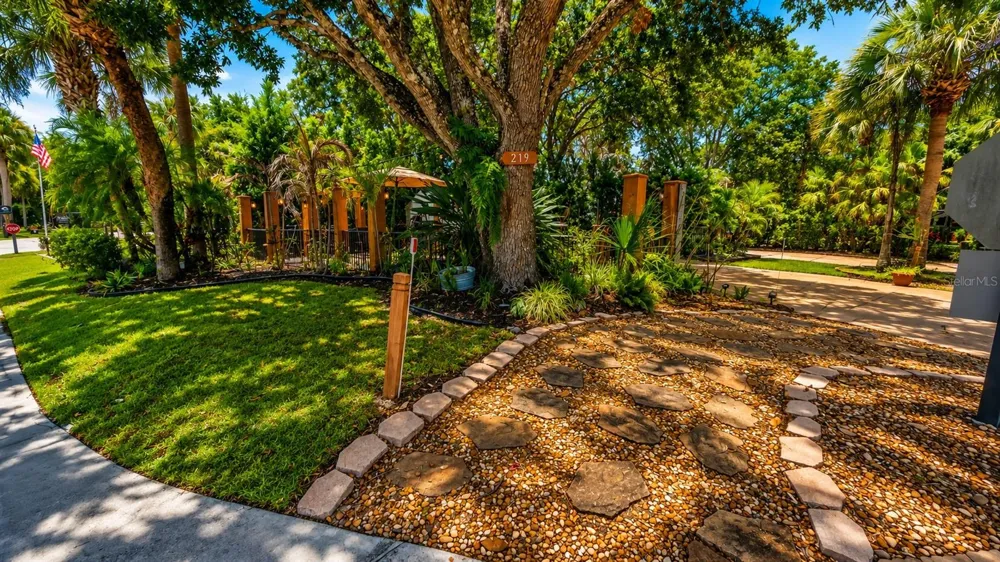 219 E APPALOOSA TRAIL River Ranch, FL 33867