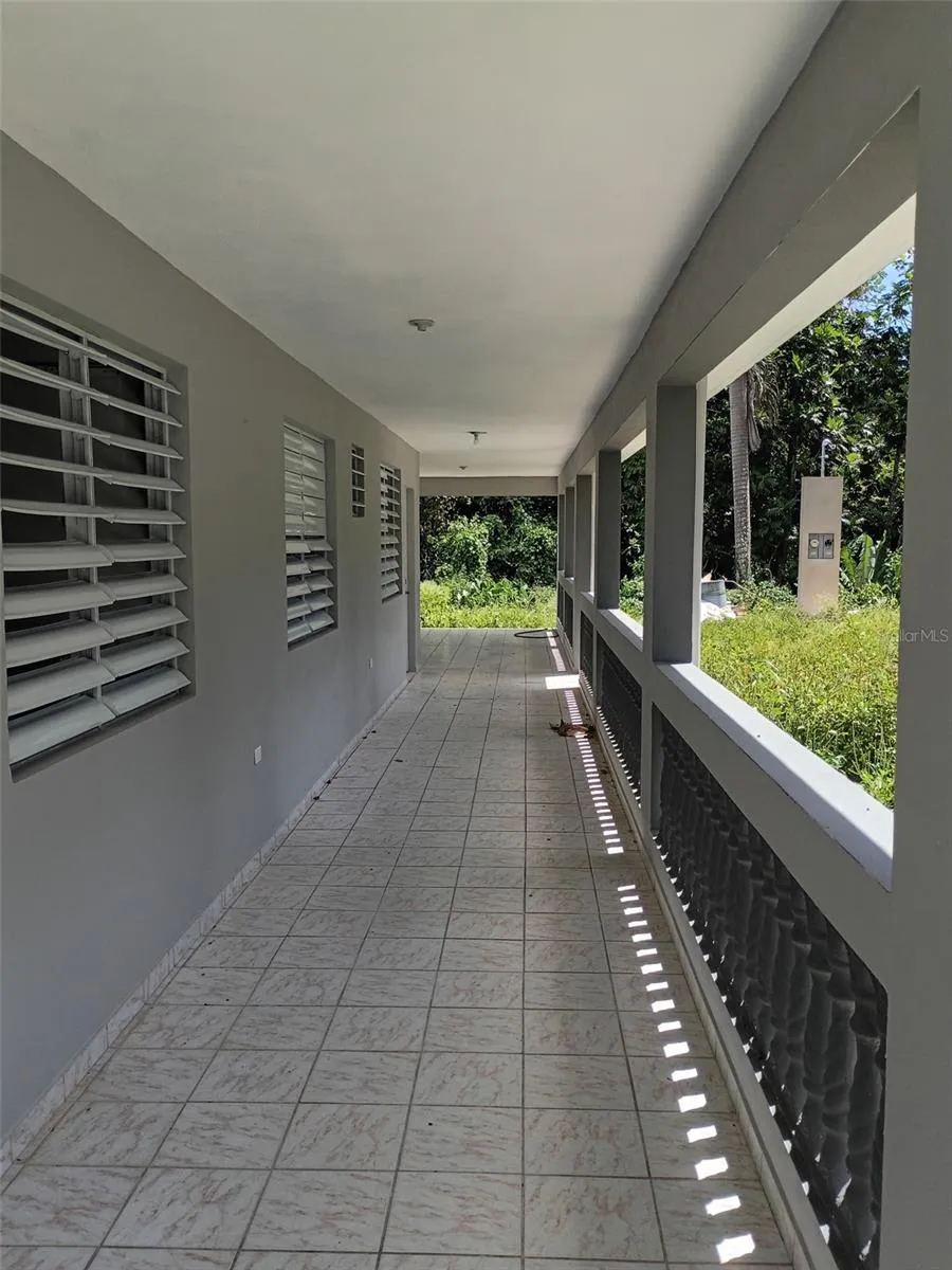 156 BO. BAYAMONCITO Aguas Buenas, PR 00703
