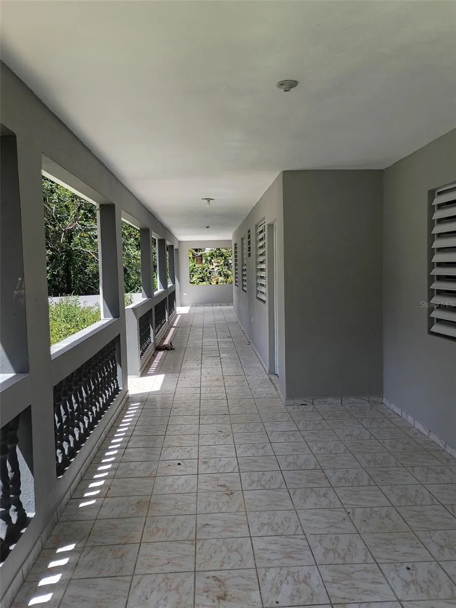156 BO. BAYAMONCITO Aguas Buenas, PR 00703