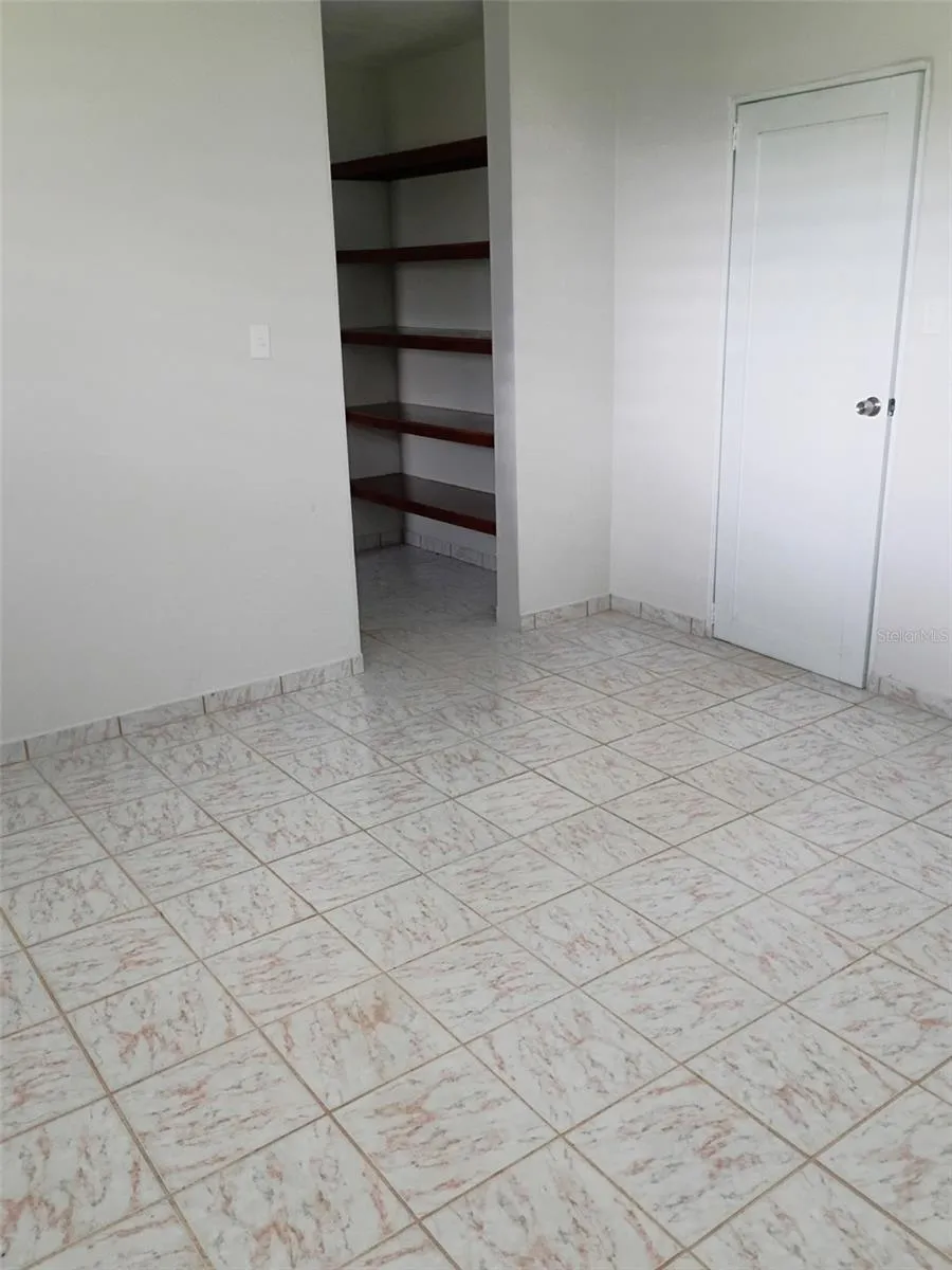156 BO. BAYAMONCITO Aguas Buenas, PR 00703