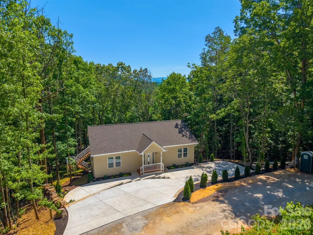 88 Foxwood Drive Franklin, NC 28734