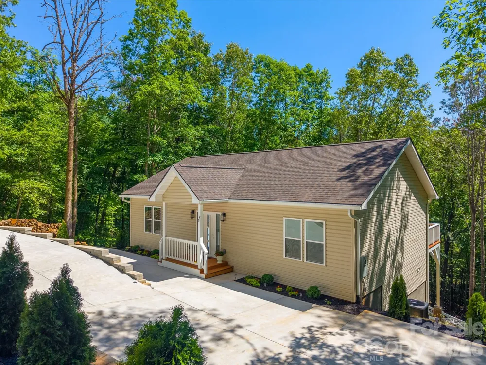 88 Foxwood Drive Franklin, NC 28734