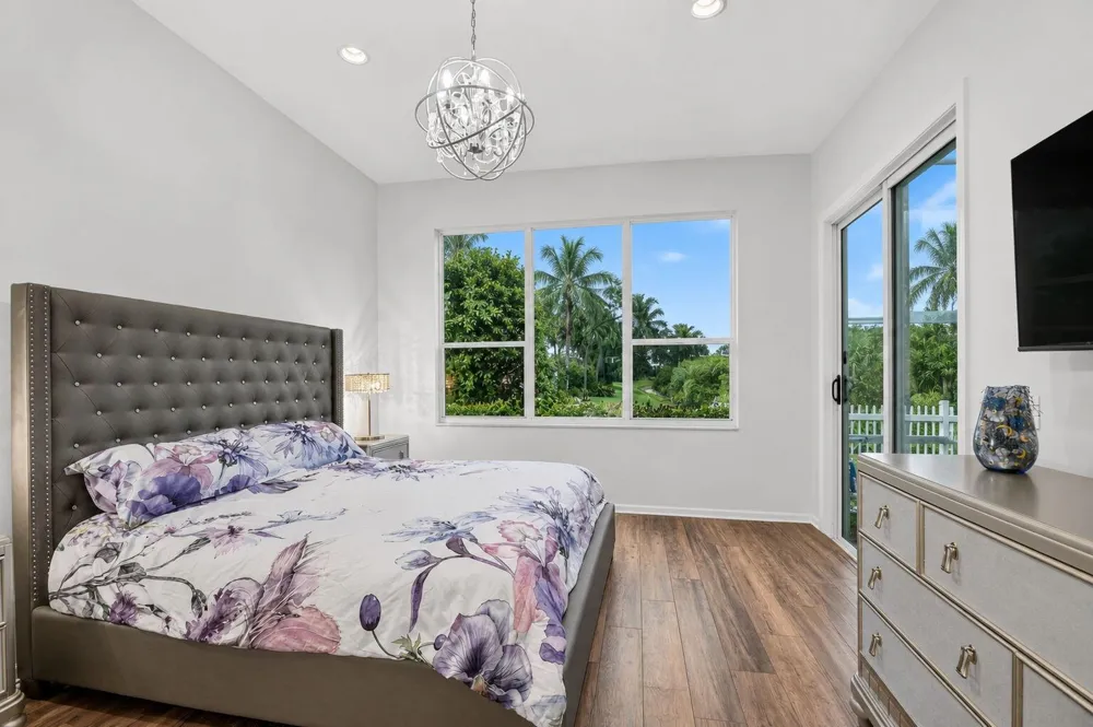 1848 Via Castello Wellington, FL 33411