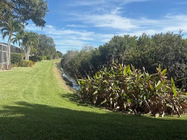 1848 Via Castello Wellington, FL 33411