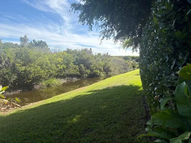 1848 Via Castello Wellington, FL 33411