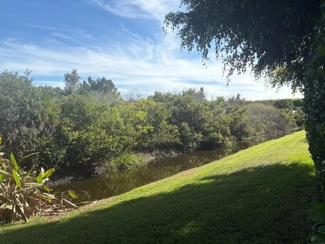 1848 Via Castello Wellington, FL 33411