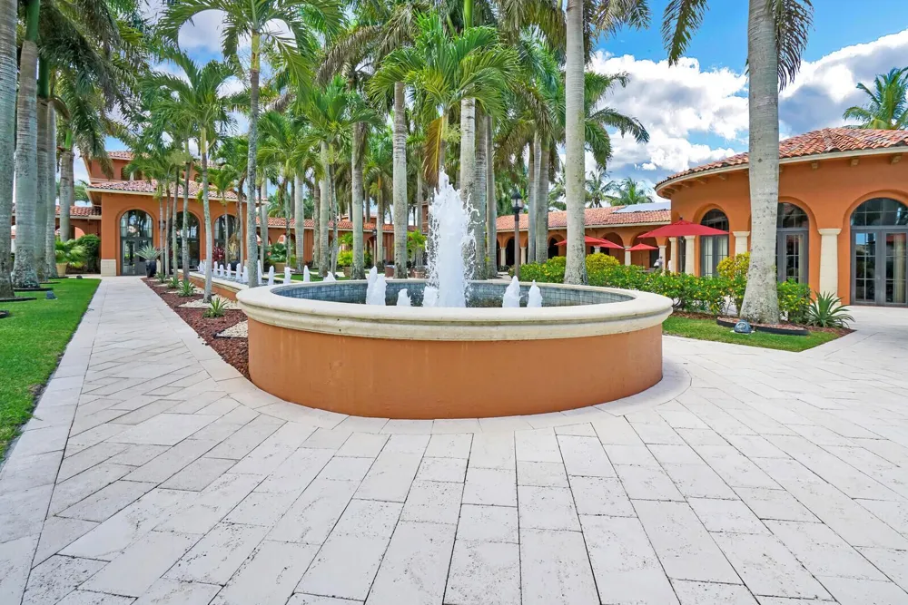 1848 Via Castello Wellington, FL 33411