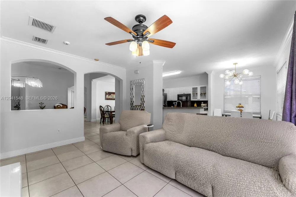 15506 SW 25th Ter Miami, FL 33185