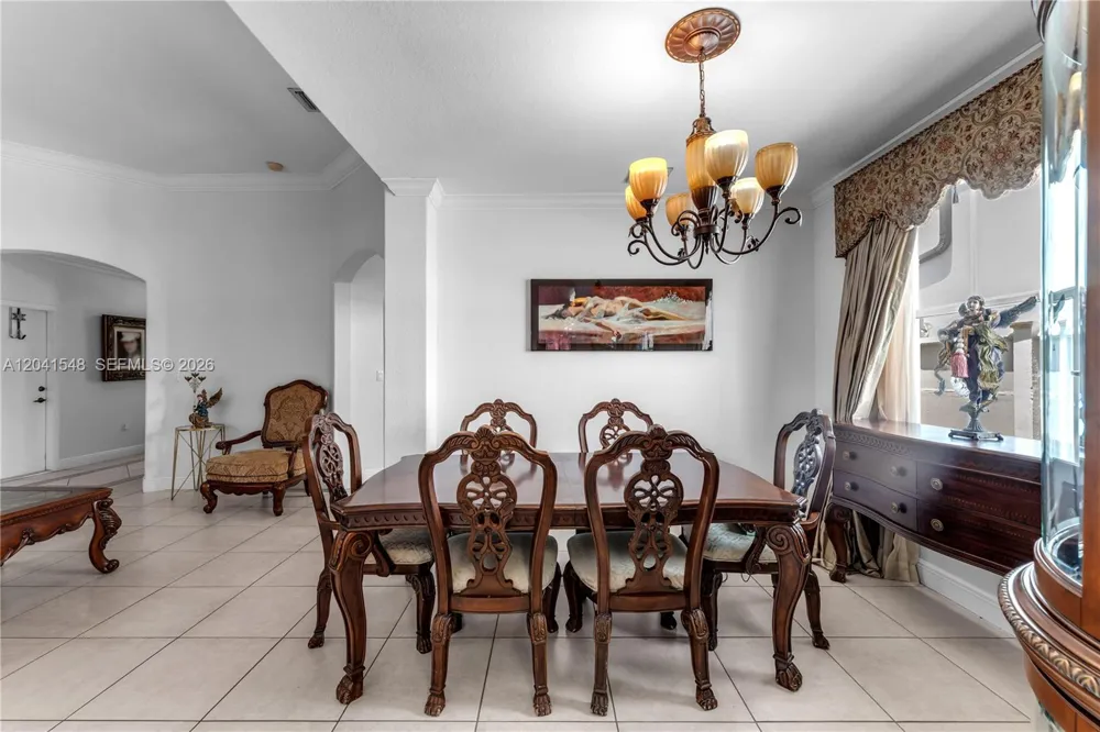 15506 SW 25th Ter Miami, FL 33185