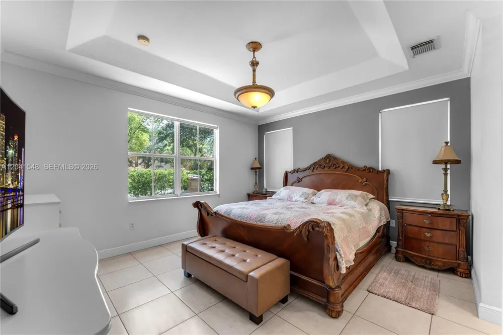 15506 SW 25th Ter Miami, FL 33185
