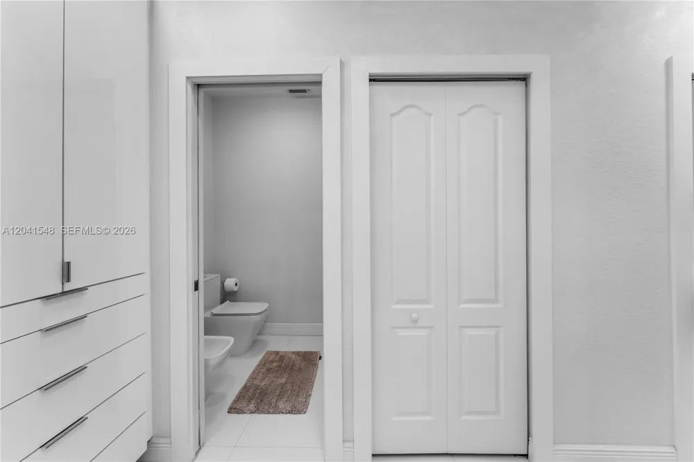 15506 SW 25th Ter Miami, FL 33185