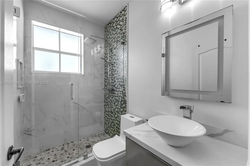 15506 SW 25th Ter Miami, FL 33185